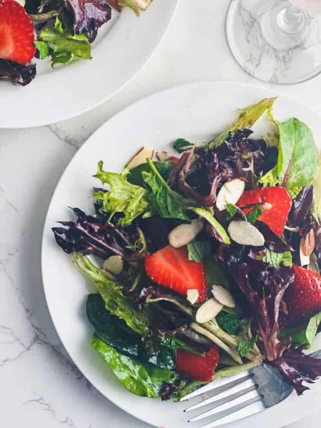 Simple Strawberry Spring Mix Salad