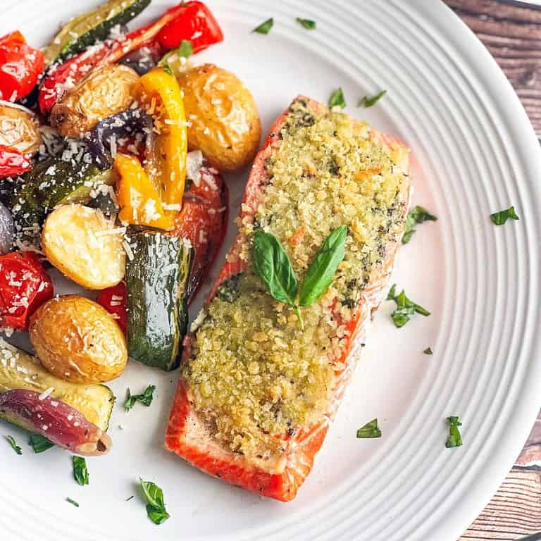 Easy Oven-Baked Basil Pesto Crusted Salmon